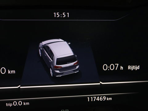 Volkswagen Golf 1.0 TSI Comfortline | Active Info Display | Carplay | Adaptive cruise | Climate control | Parkeerhulp | Bluetooth | LED