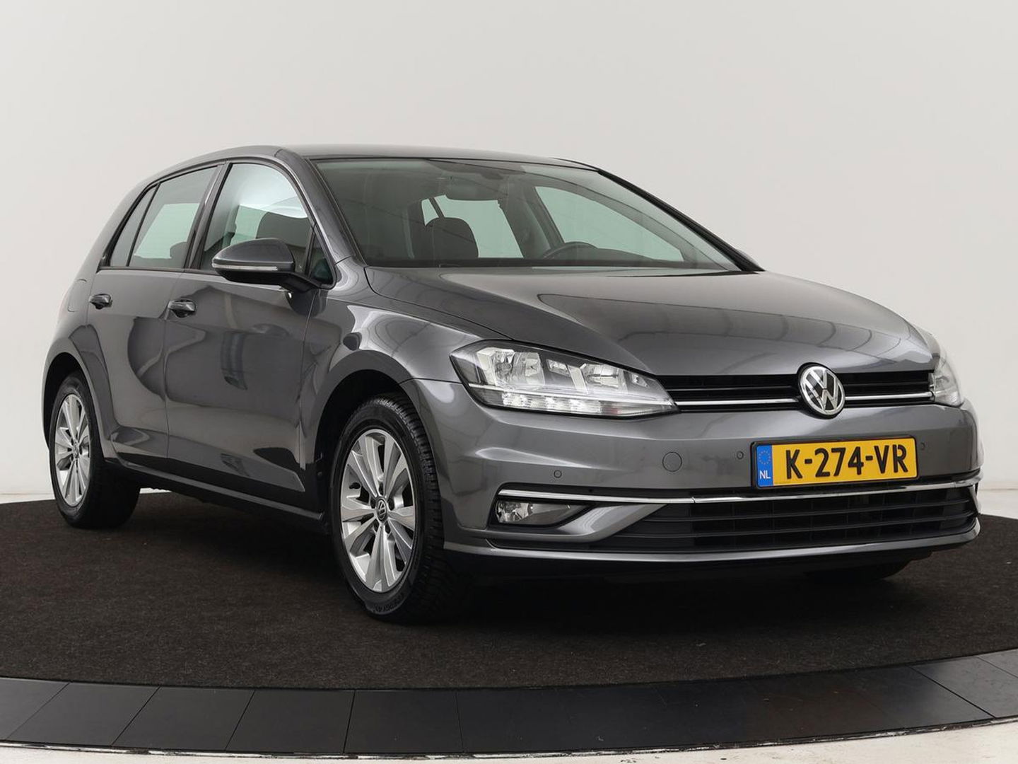 Volkswagen Golf 1.0 TSI Comfortline | Active Info Display | Carplay | Adaptive cruise | Climate control | Parkeerhulp | Bluetooth | LED