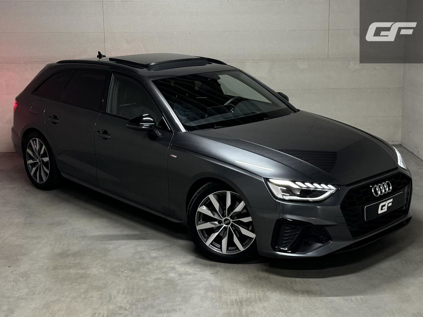 Audi A4 Avant 35 TFSI S-Line Black Edition Pano Virtual Sfeer NAP