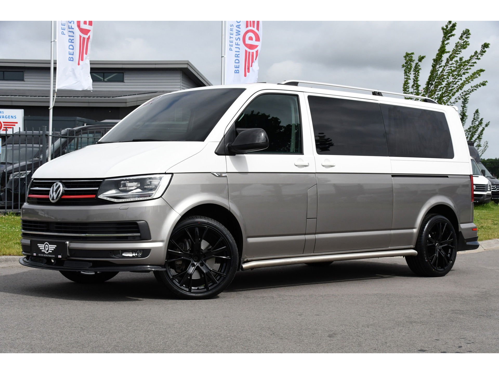 Volkswagen Transporter 2.0 TDI L2H1 DC Highline Adaptieve Cruise, Camera, 204PK, Automaat, LED, Electrische deur, Leder, Uniek!