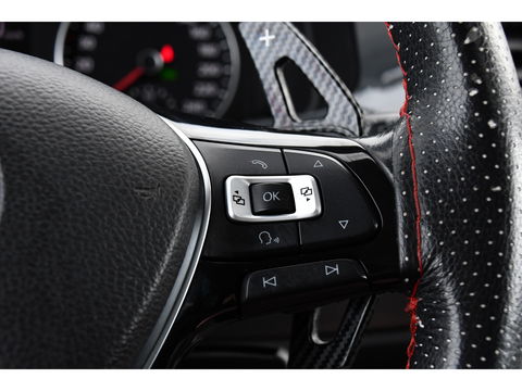 Volkswagen Transporter 2.0 TDI L2H1 DC Highline Adaptieve Cruise, Camera, 204PK, Automaat, LED, Electrische deur, Leder, Uniek!