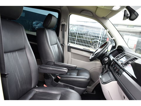 Volkswagen Transporter 2.0 TDI L2H1 DC Highline Adaptieve Cruise, Camera, 204PK, Automaat, LED, Electrische deur, Leder, Uniek!