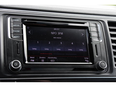 Volkswagen Transporter 2.0 TDI L2H1 DC Highline Adaptieve Cruise, Camera, 204PK, Automaat, LED, Electrische deur, Leder, Uniek!