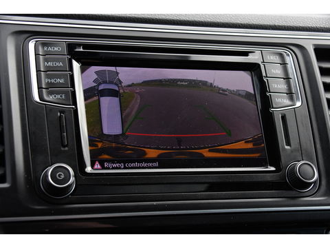 Volkswagen Transporter 2.0 TDI L2H1 DC Highline Adaptieve Cruise, Camera, 204PK, Automaat, LED, Electrische deur, Leder, Uniek!