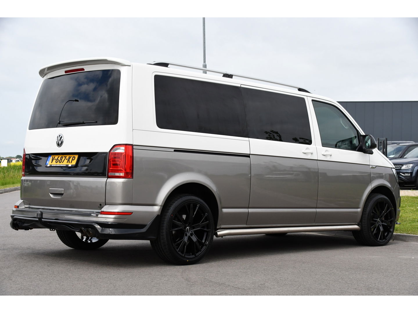 Volkswagen Transporter 2.0 TDI L2H1 DC Highline Adaptieve Cruise, Camera, 204PK, Automaat, LED, Electrische deur, Leder, Uniek!