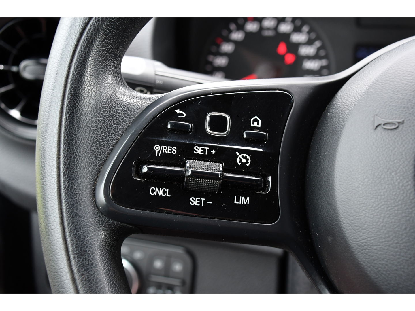 Mercedes-Benz Sprinter 316 2.2 CDI L2H1 PB Edition Camera, Cruise, Carplay, Standkachel, Automaat, Stoelverwarming, Multimedia, 164PK, Uniek!