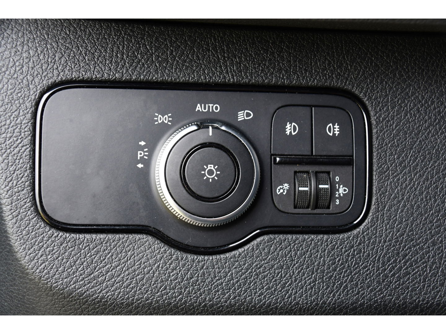 Mercedes-Benz Sprinter 316 2.2 CDI L2H1 PB Edition Camera, Cruise, Carplay, Standkachel, Automaat, Stoelverwarming, Multimedia, 164PK, Uniek!