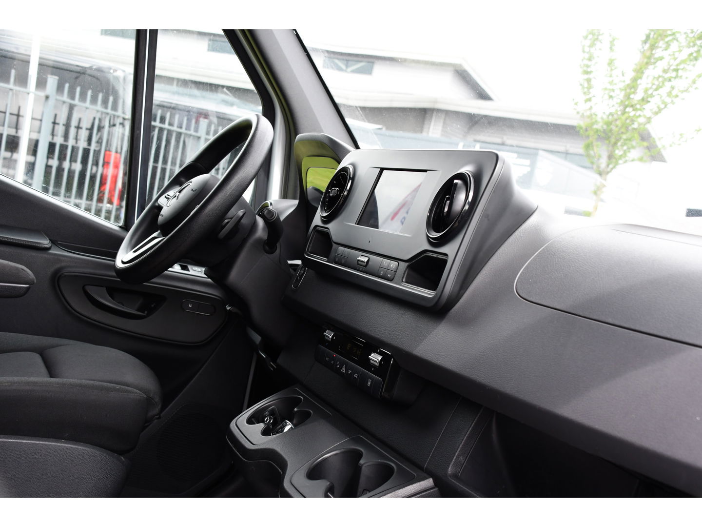 Mercedes-Benz Sprinter 316 2.2 CDI L2H1 PB Edition Camera, Cruise, Carplay, Standkachel, Automaat, Stoelverwarming, Multimedia, 164PK, Uniek!