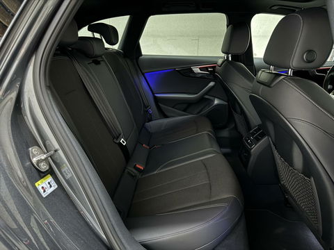 Audi A4 Avant 35 TFSI S-Line Black Edition Pano Virtual Sfeer NAP