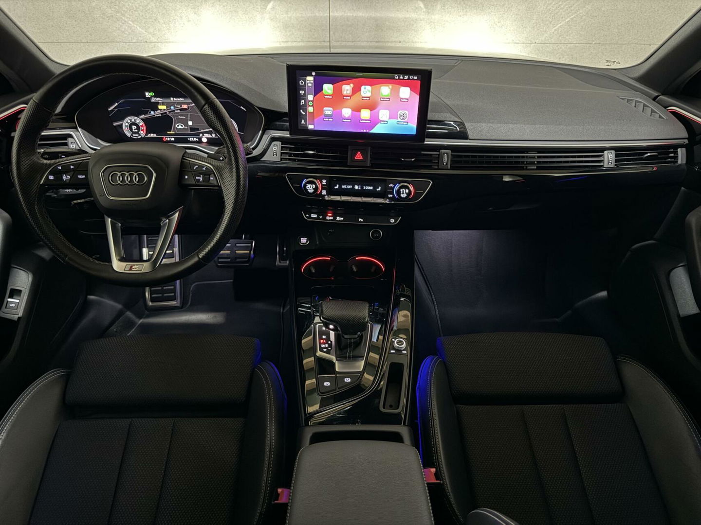 Audi A4 Avant 35 TFSI S-Line Black Edition Pano Virtual Sfeer NAP