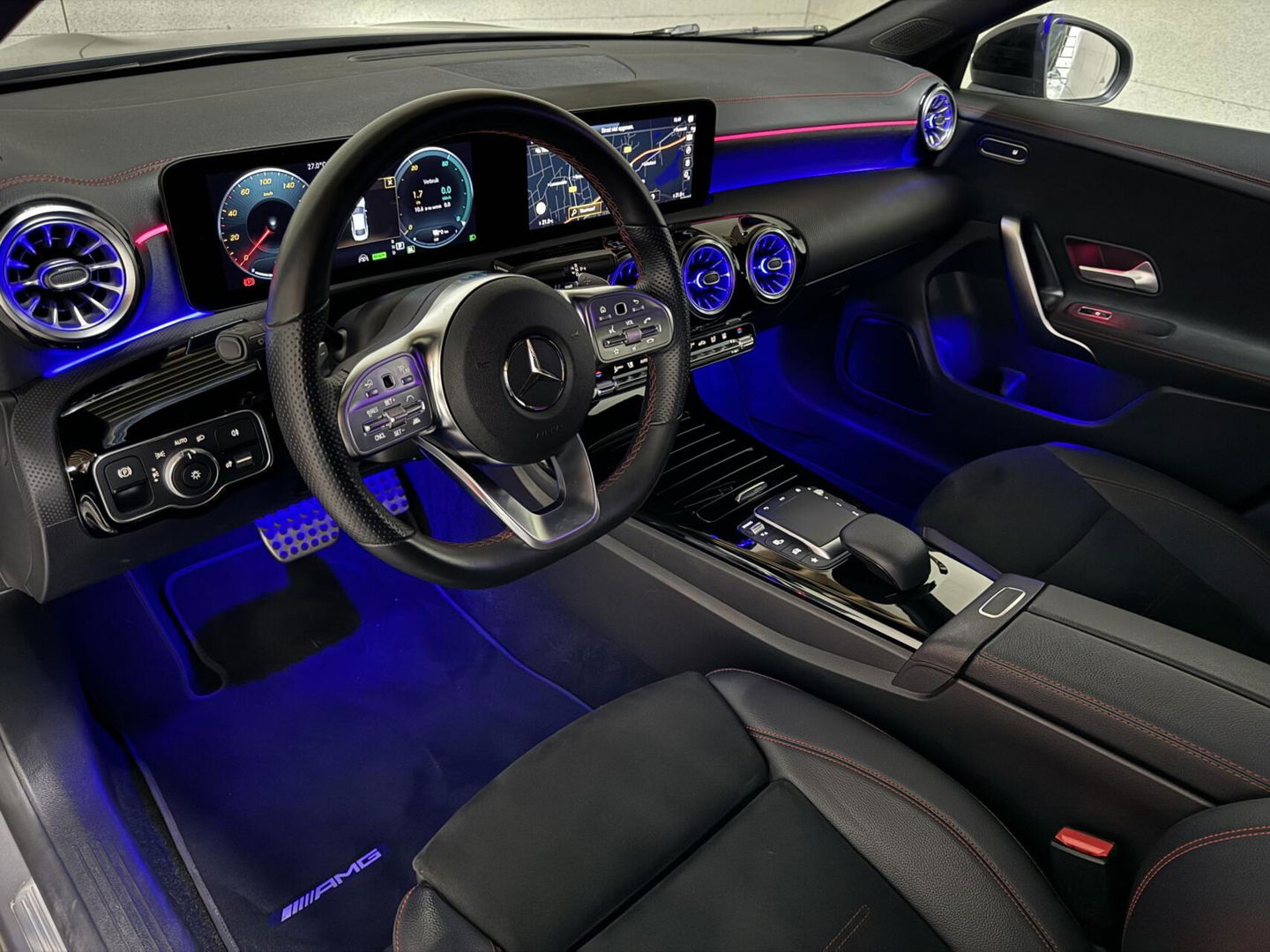 Mercedes-Benz CLA 250 e AMG Designo Matt Pano Burmester Sfeer 360° Memory ACC NAP