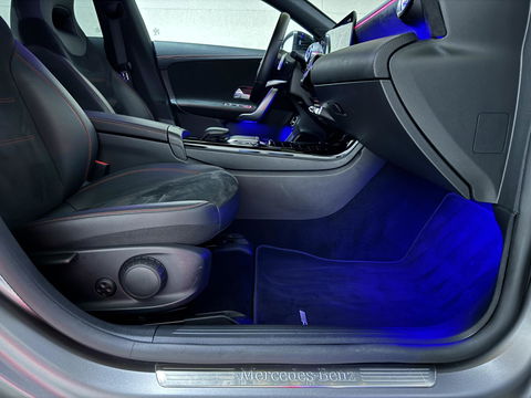 Mercedes-Benz CLA 250 e AMG Designo Matt Pano Burmester Sfeer 360° Memory ACC NAP