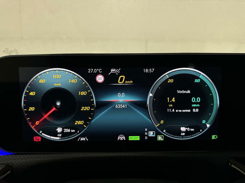 Mercedes-Benz CLA 250 e AMG Designo Matt Pano Burmester Sfeer 360° Memory ACC NAP