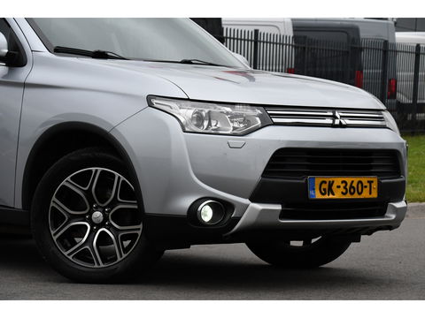 Mitsubishi Outlander 2.0 PHEV Executive Edition X-Line Cruise, Automaat, Airco, Trekhaak, 122PK, Multimedia, Uniek!