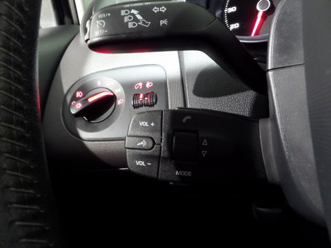 SEAT Ibiza 1.2 TSI Chill Out plus "Origineel NL!" Navigatie Bluetooth Cruise-control, van 2e eigenaar in nieuwstaat !