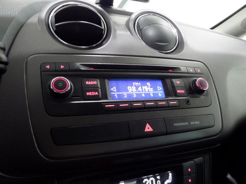 SEAT Ibiza 1.2 TSI Chill Out plus "Origineel NL!" Navigatie Bluetooth Cruise-control, van 2e eigenaar in nieuwstaat !