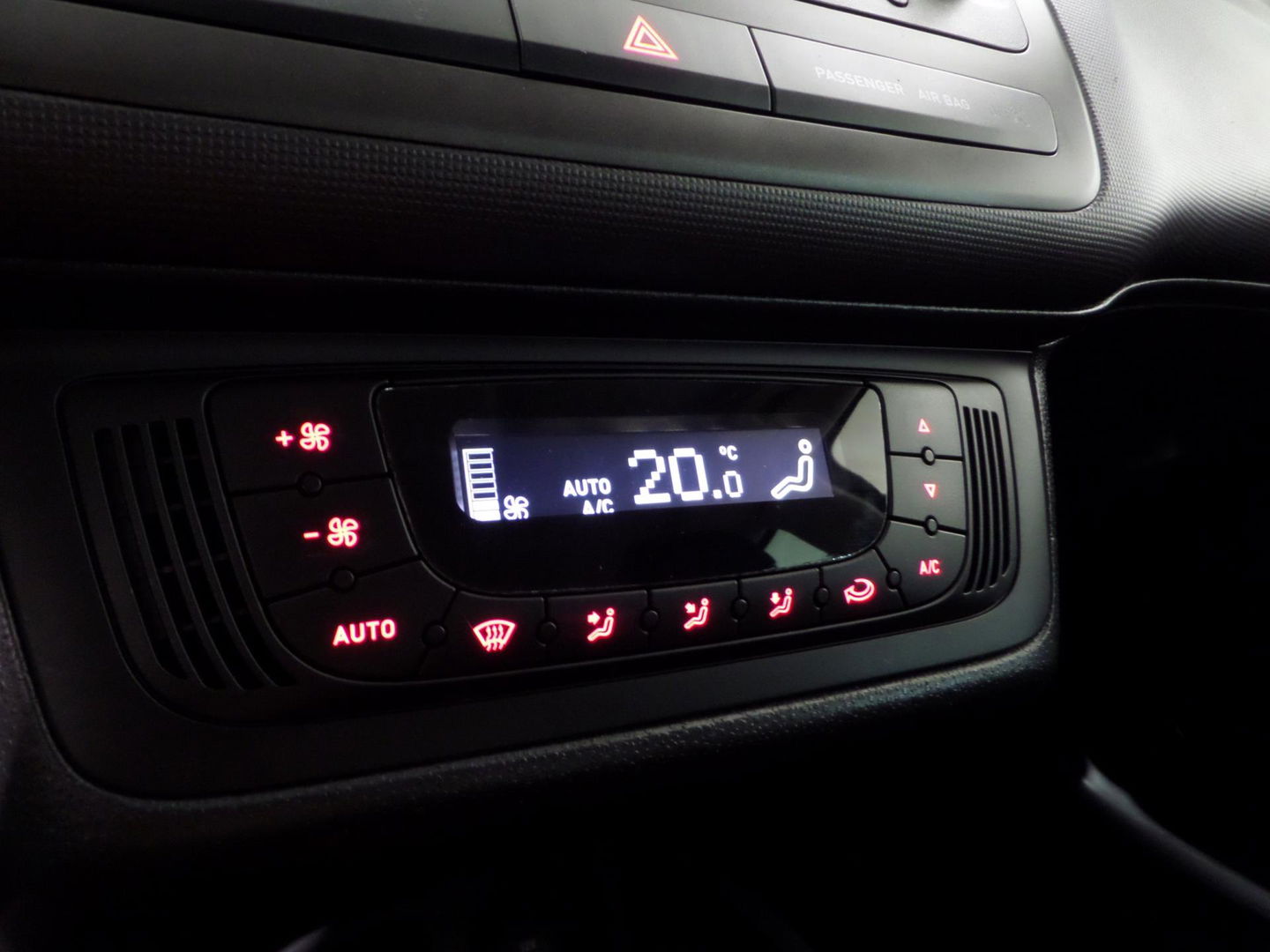 SEAT Ibiza 1.2 TSI Chill Out plus "Origineel NL!" Navigatie Bluetooth Cruise-control, van 2e eigenaar in nieuwstaat !