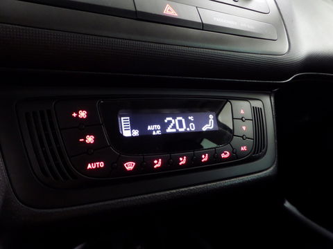 SEAT Ibiza 1.2 TSI Chill Out plus "Origineel NL!" Navigatie Bluetooth Cruise-control, van 2e eigenaar in nieuwstaat !