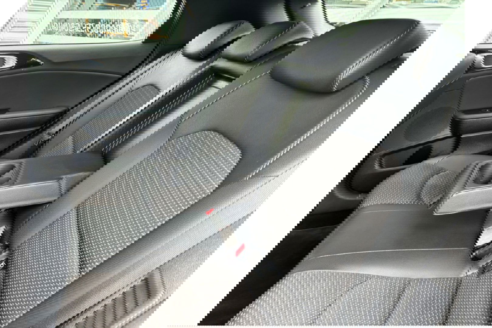 Kia Xceed 1.6 GDI PHEV EXCLUSIVE AUTOMAAT AIRCO NAVI PDC-CAMERA.