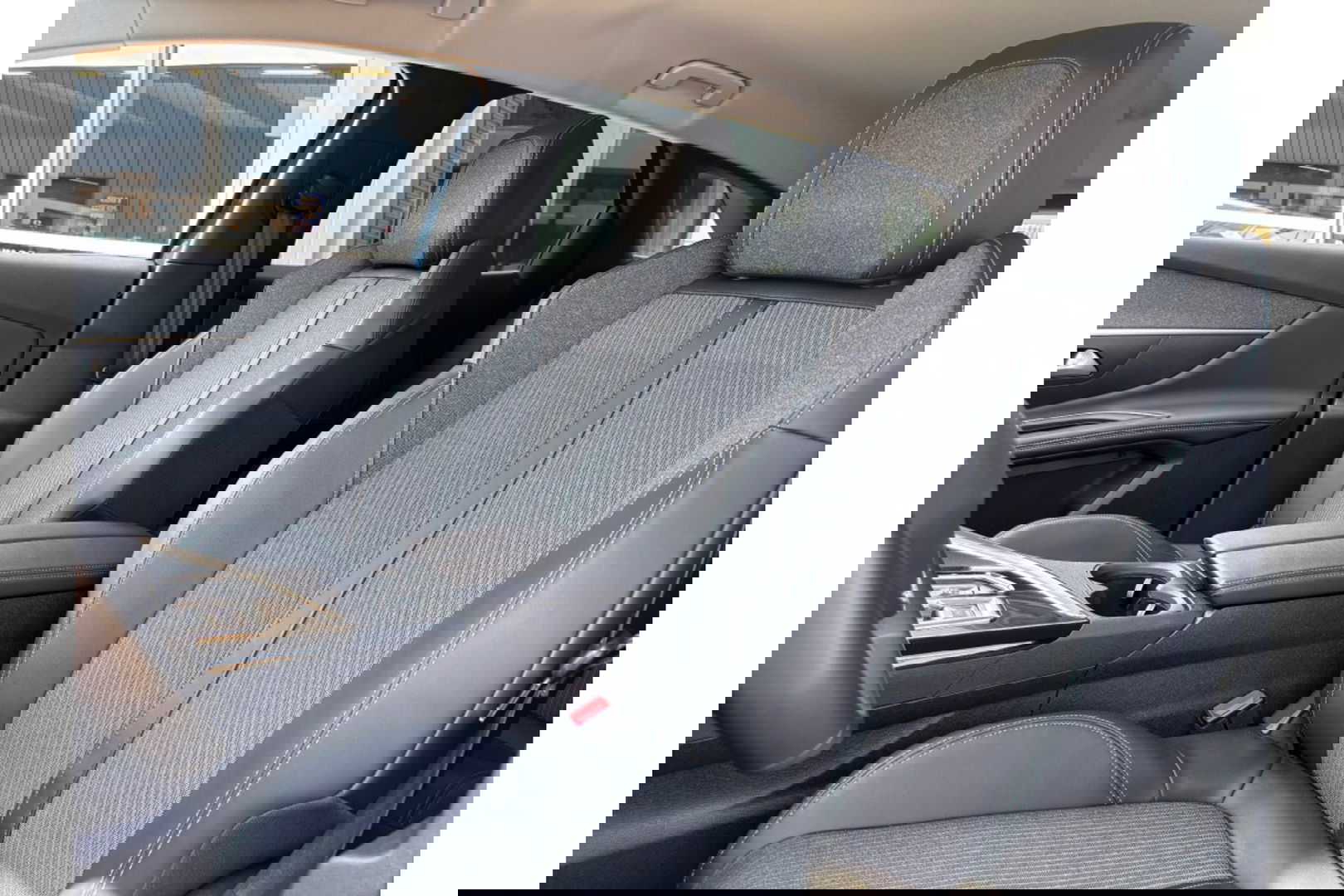 Peugeot 3008 1.6 HYBRID PHEV ALLURE AIRCO NAVI PDC CAMERA.