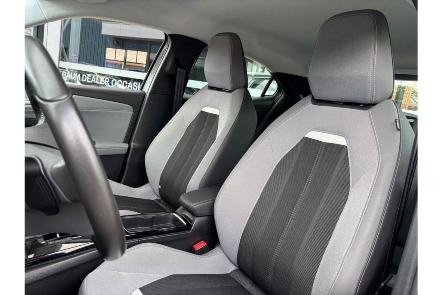 Opel Mokka 1.2 TURBO 130PK AUTOMAAT AIRCO NAVI PDC-CAMERA.