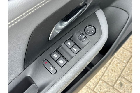 Opel Mokka 1.2 TURBO 130PK AUTOMAAT AIRCO NAVI PDC-CAMERA.