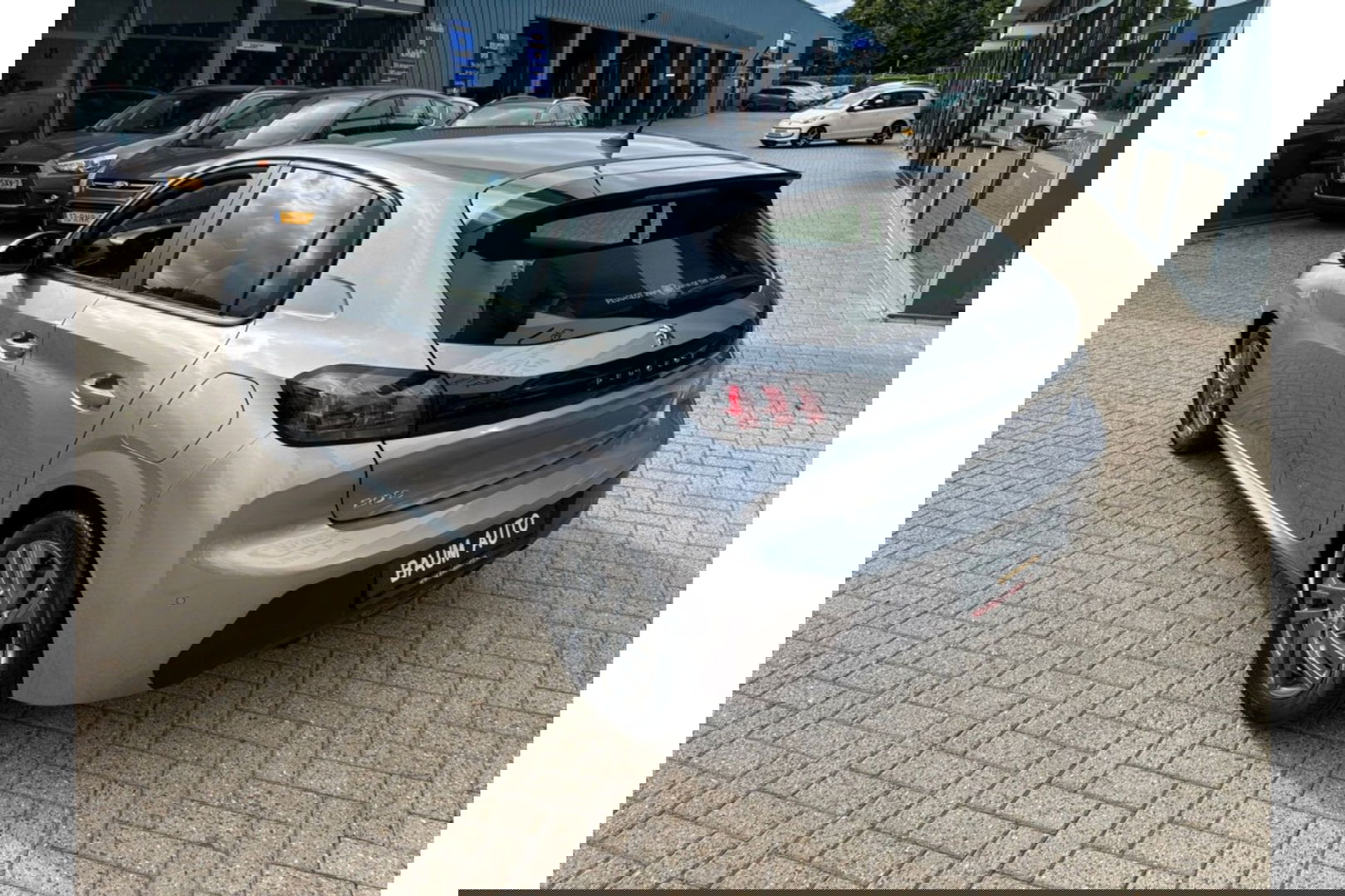 Peugeot 208 1.2 PURETECH ACTIVE NAVI LMV PDC AIRCO