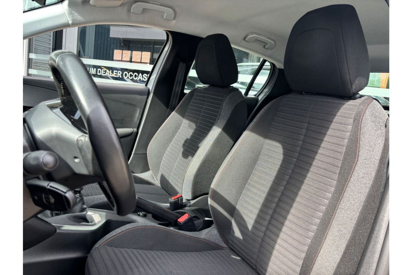 Peugeot 208 1.2 PURETECH ACTIVE NAVI LMV PDC AIRCO