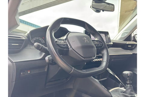 Peugeot 208 1.2 PURETECH ACTIVE NAVI LMV PDC AIRCO