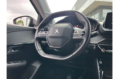 Peugeot 208 1.2 PURETECH ACTIVE NAVI LMV PDC AIRCO