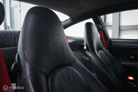 Porsche 911 3.6 Coupé Carrera 4S
