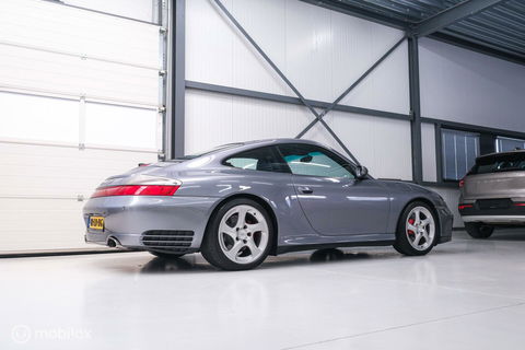 Porsche 911 3.6 Coupé Carrera 4S