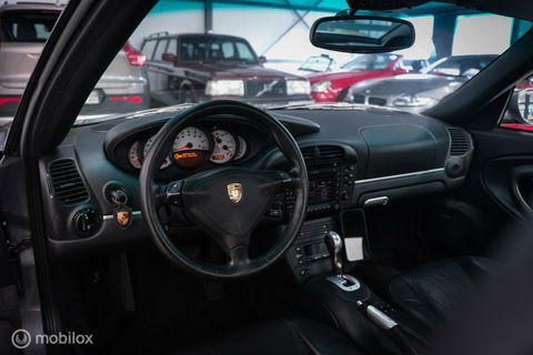 Porsche 911 3.6 Coupé Carrera 4S