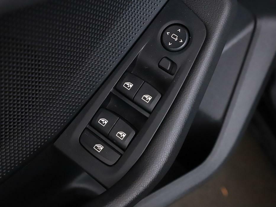 BMW 1 Serie 118i Sport Black Edition Navi Cruise CarPlay NAP
