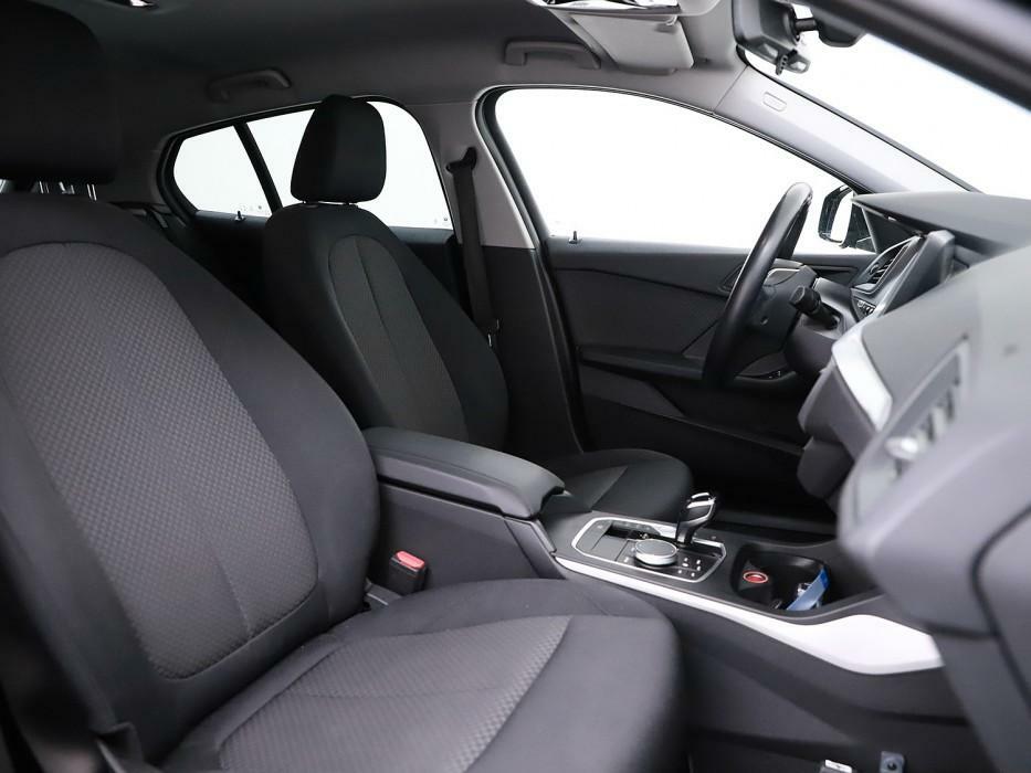 BMW 1 Serie 118i Sport Black Edition Navi Cruise CarPlay NAP