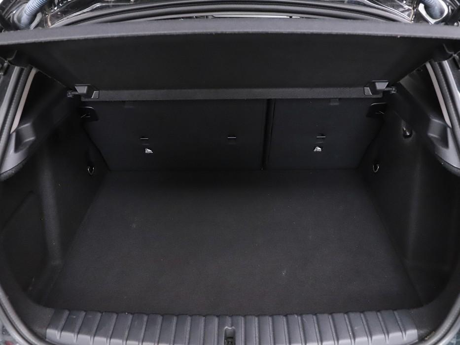 BMW 1 Serie 118i Sport Black Edition Navi Cruise CarPlay NAP