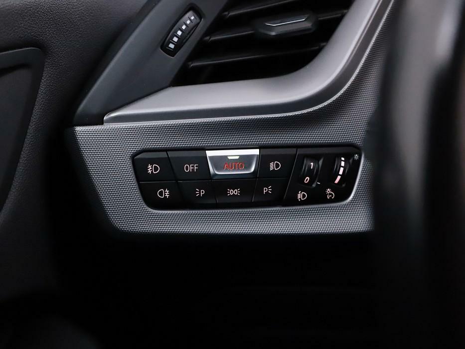 BMW 1 Serie 118i Sport Black Edition Navi Cruise CarPlay NAP