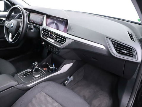 BMW 1 Serie 118i Sport Black Edition Navi Cruise CarPlay NAP