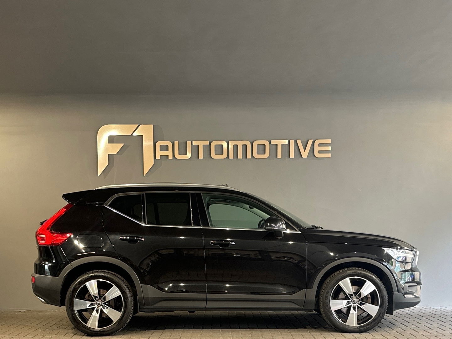 Volvo XC40 2.0 T4 Pano|Harman/Kardon|Memory|ACC|Keyless|Lane