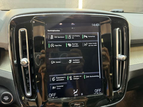 Volvo XC40 2.0 T4 Pano|Harman/Kardon|Memory|ACC|Keyless|Lane