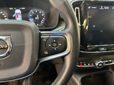 Volvo XC40 2.0 T4 Pano|Harman/Kardon|Memory|ACC|Keyless|Lane