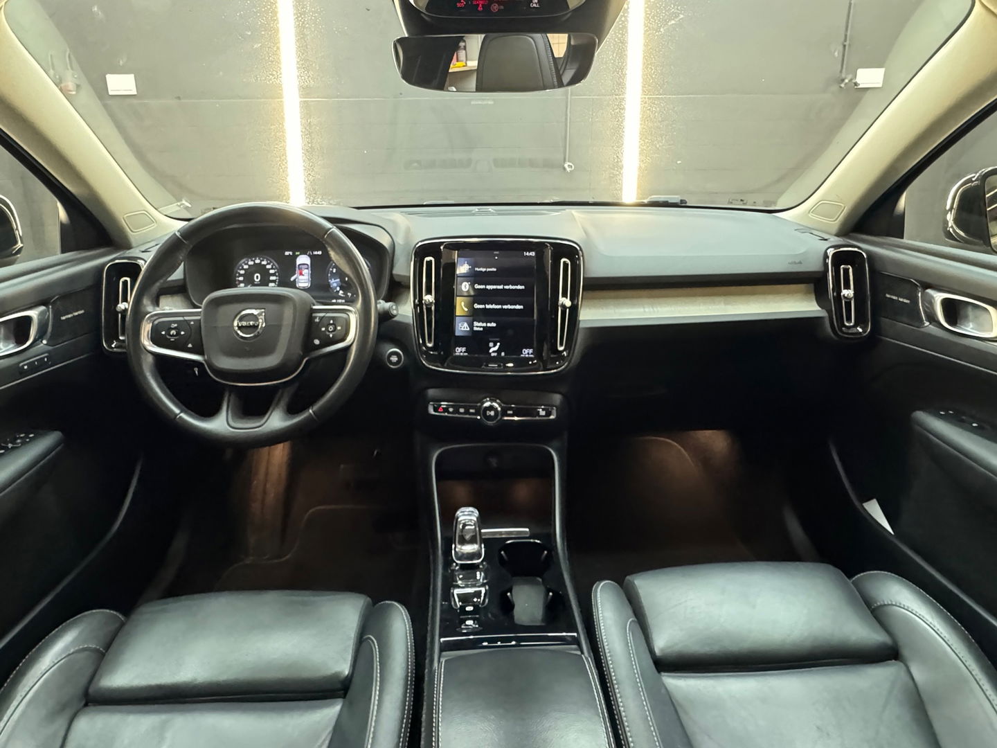 Volvo XC40 2.0 T4 Pano|Harman/Kardon|Memory|ACC|Keyless|Lane
