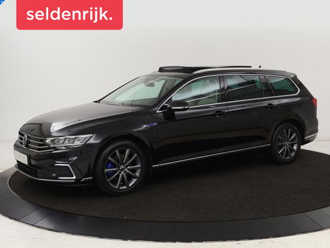 Volkswagen Passat 1.4 TSI GTE | Panoramadak | Stoelverwarming | Leder/Alcantara | Camera | Carplay | Adaptive cruise | Matrix LED | Massage | Navigatie