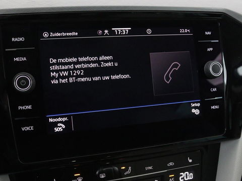 Volkswagen Passat 1.4 TSI GTE | Panoramadak | Stoelverwarming | Leder/Alcantara | Camera | Carplay | Adaptive cruise | Matrix LED | Massage | Navigatie