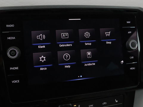Volkswagen Passat 1.4 TSI GTE | Panoramadak | Stoelverwarming | Leder/Alcantara | Camera | Carplay | Adaptive cruise | Matrix LED | Massage | Navigatie