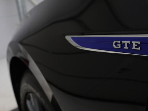 Volkswagen Passat 1.4 TSI GTE | Panoramadak | Stoelverwarming | Leder/Alcantara | Camera | Carplay | Adaptive cruise | Matrix LED | Massage | Navigatie