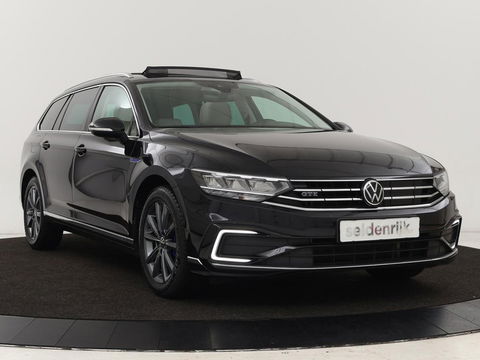Volkswagen Passat 1.4 TSI GTE | Panoramadak | Stoelverwarming | Leder/Alcantara | Camera | Carplay | Adaptive cruise | Matrix LED | Massage | Navigatie