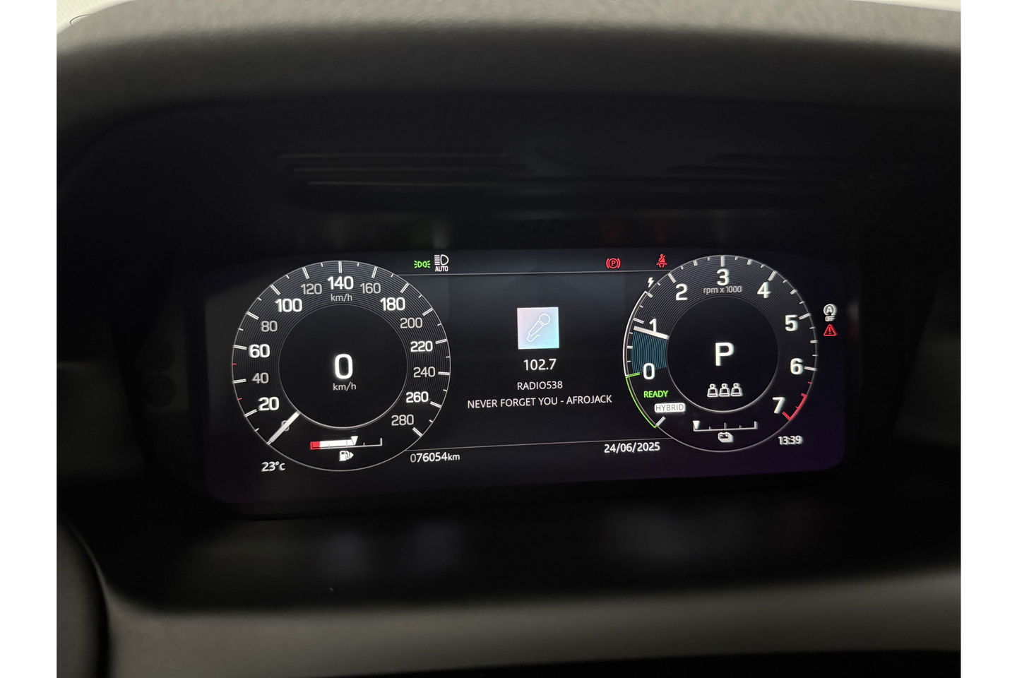 Land Rover Discovery Sport P300e 309PK HSE AWD Hybride Pano LED Trekhaak Camera Memory Virtual  20"LMV Leder Navi Clima Cruise PDC