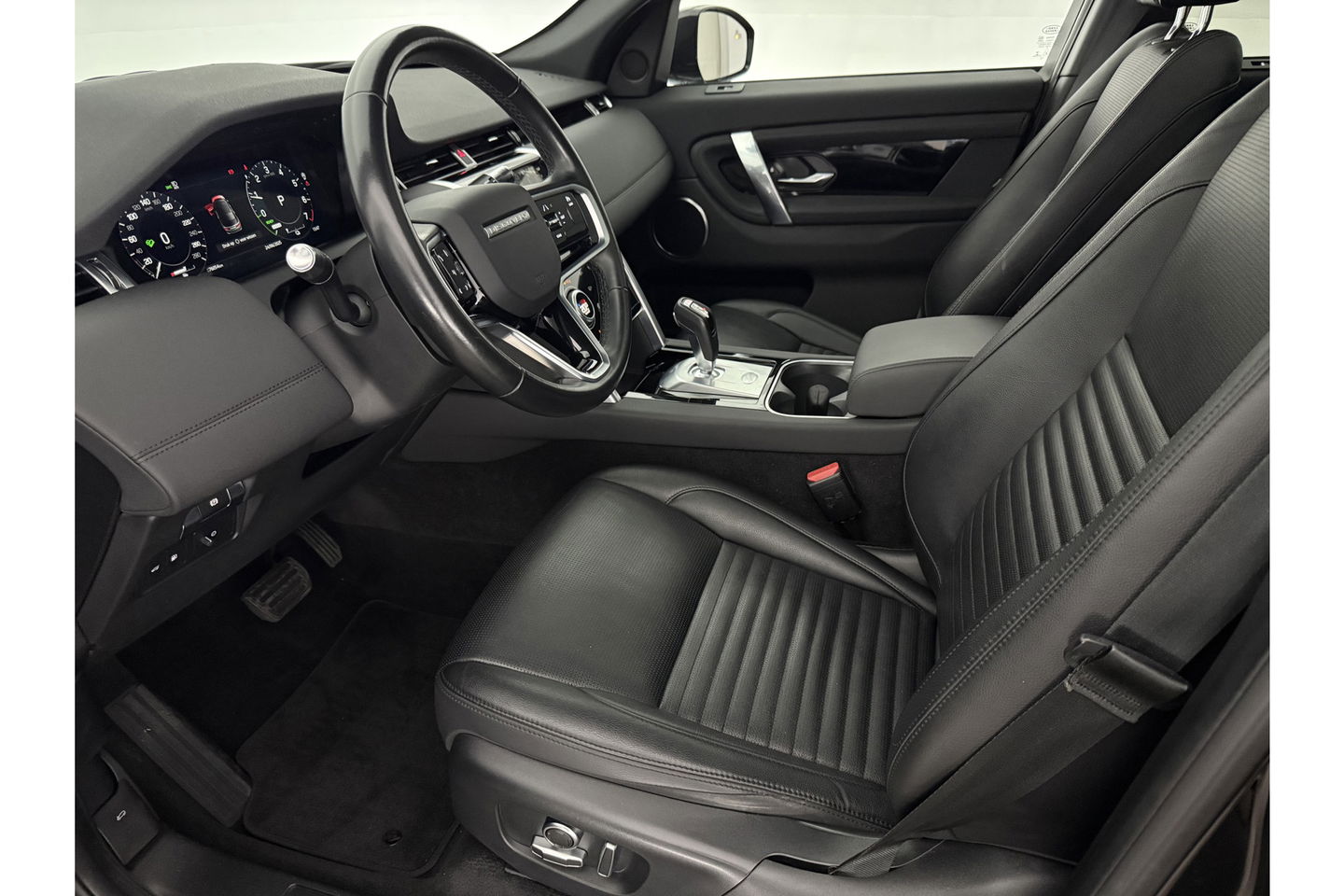 Land Rover Discovery Sport P300e 309PK HSE AWD Hybride Pano LED Trekhaak Camera Memory Virtual  20"LMV Leder Navi Clima Cruise PDC