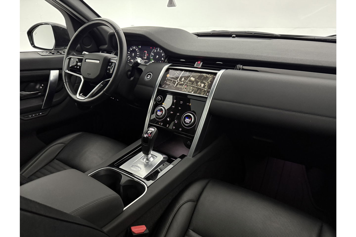 Land Rover Discovery Sport P300e 309PK HSE AWD Hybride Pano LED Trekhaak Camera Memory Virtual  20"LMV Leder Navi Clima Cruise PDC